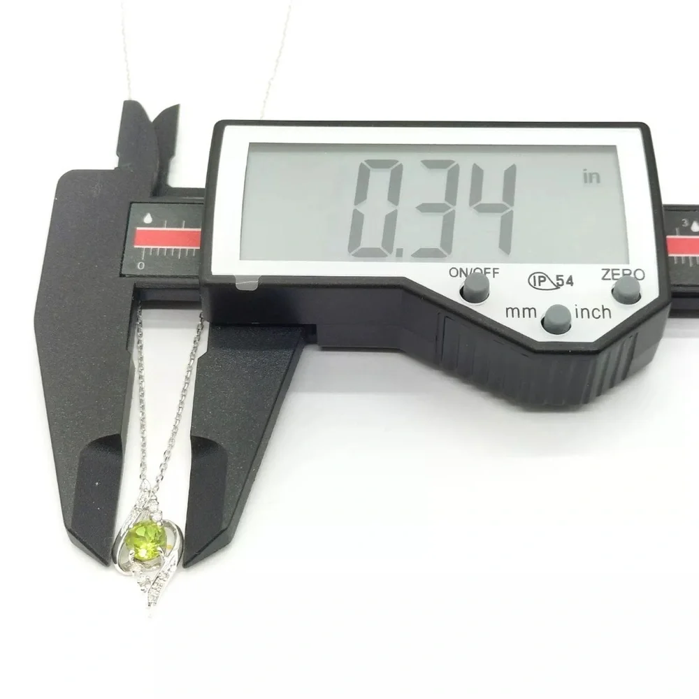 Stunning Peridot with Diamonds and white gold chain - Picture 7 of 12